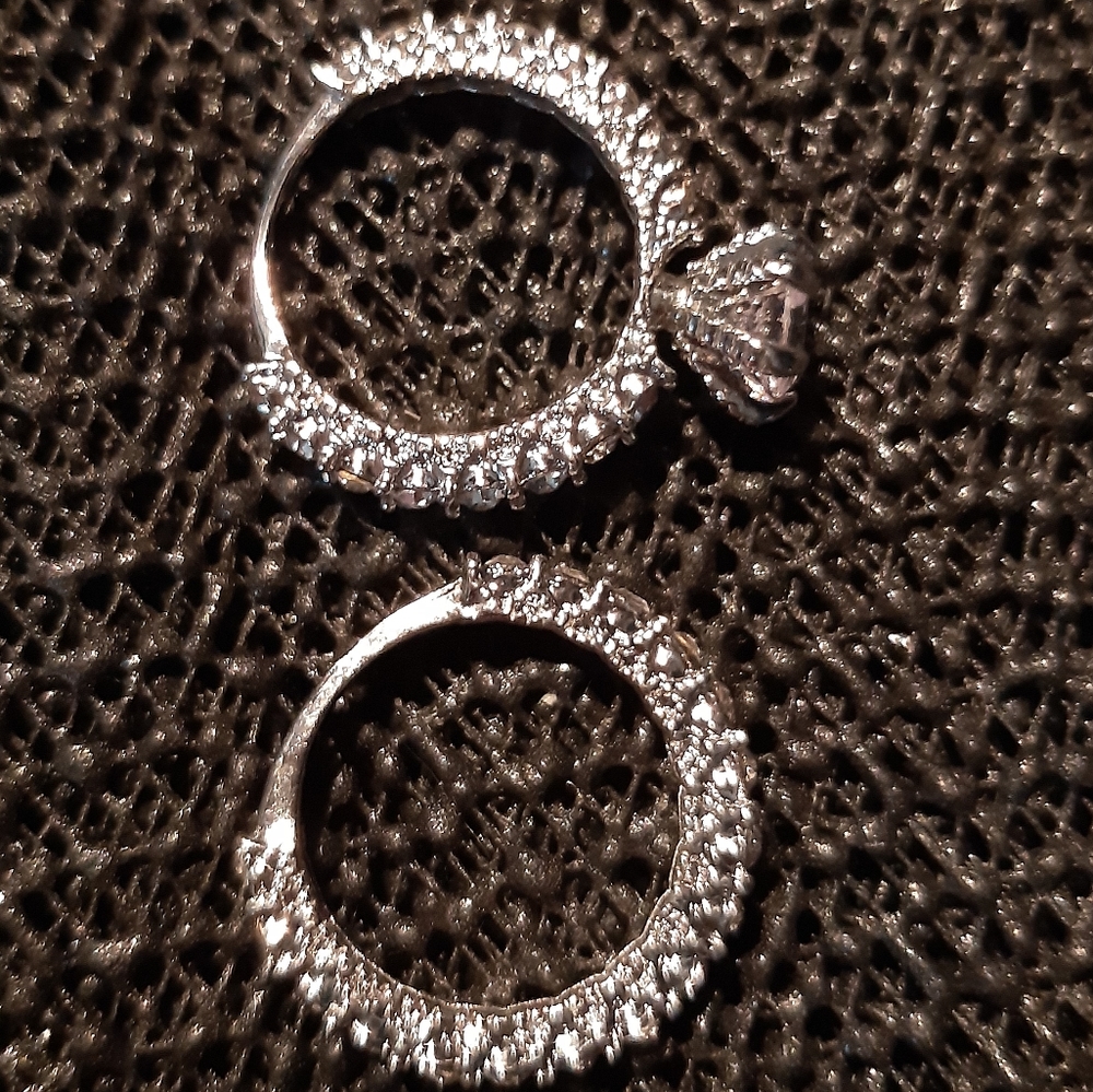 Set of rings